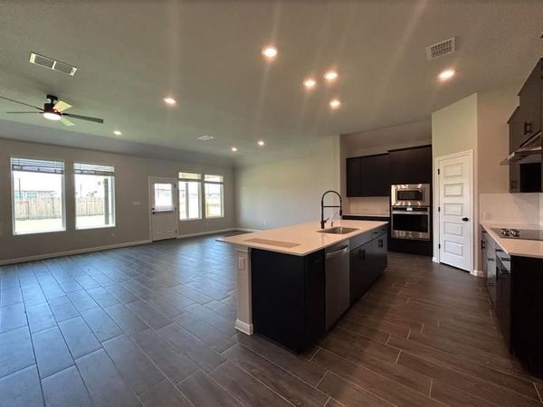 303 Bear Oak ST , Hutto, TX 78634