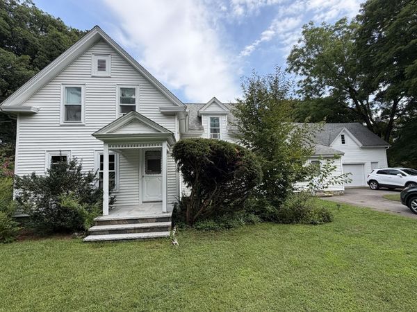 414 Central Street, Holliston, MA 01746