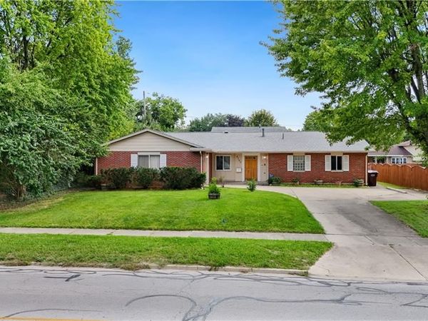 5760 Burkhardt Road, Dayton, OH 45431