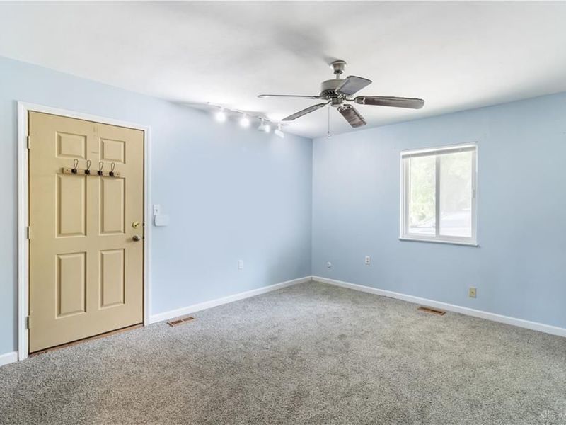 5760 Burkhardt Road, Dayton, OH 45431 Photo 21