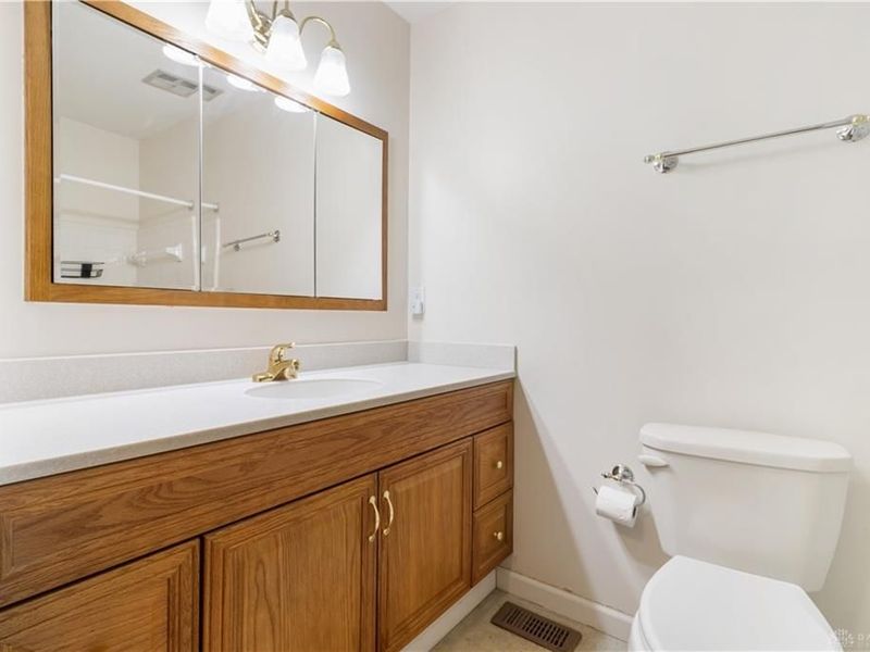 5760 Burkhardt Road, Dayton, OH 45431 Photo 26