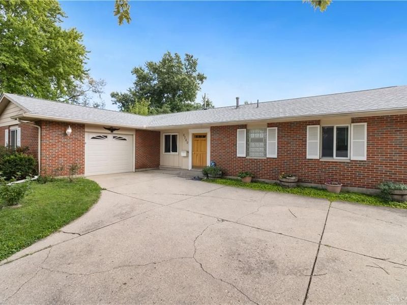 5760 Burkhardt Road, Dayton, OH 45431 Photo 3