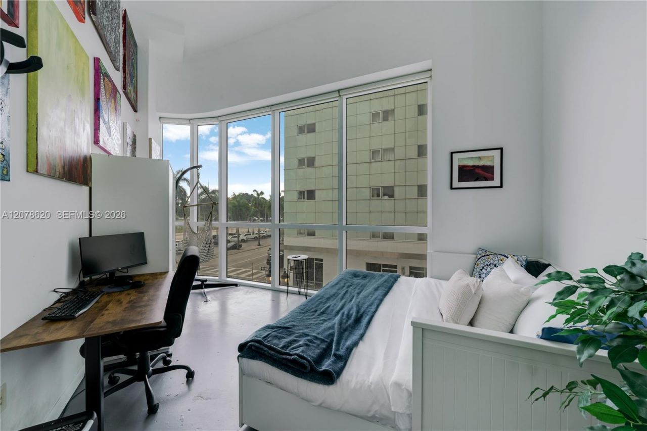 253 NE 2nd St , Unit 228, Miami, FL 33132 Photo