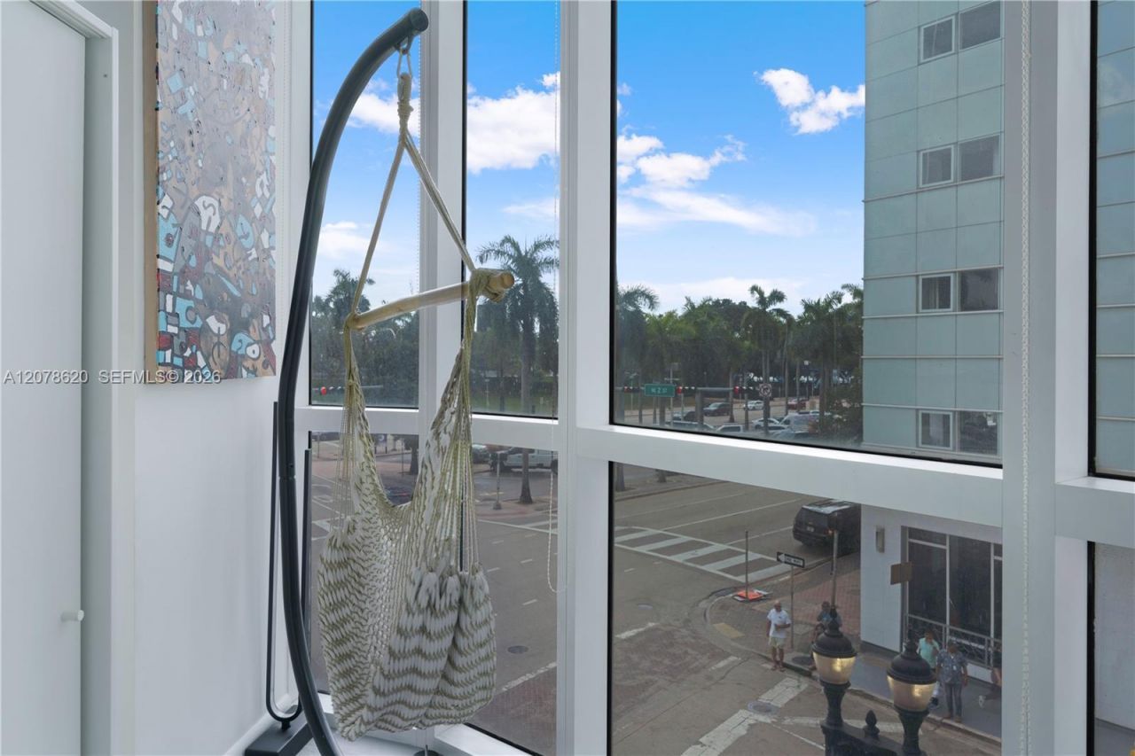 253 NE 2nd St , Unit 228, Miami, FL 33132 Photo