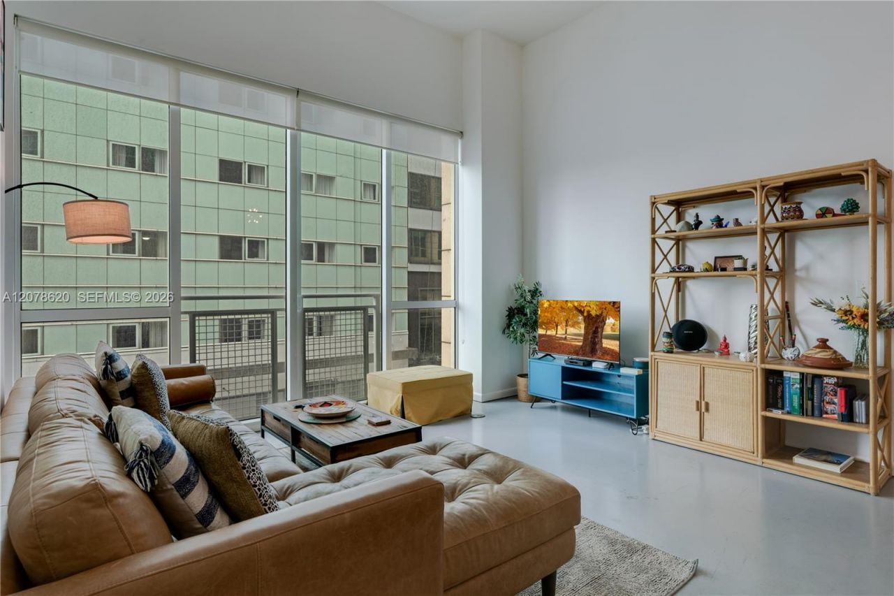 253 NE 2nd St , Unit 228, Miami, FL 33132 Photo