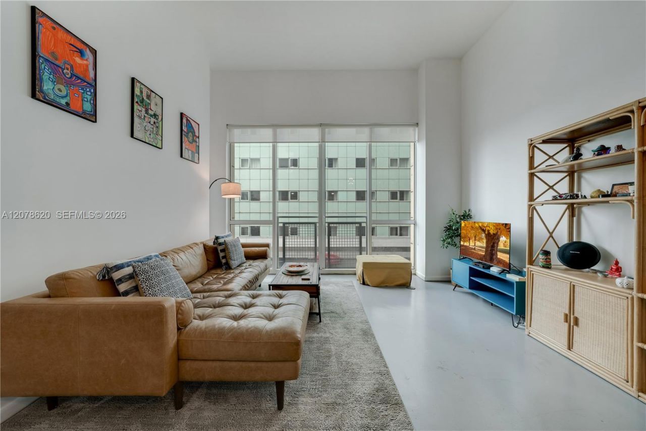 253 NE 2nd St , Unit 228, Miami, FL 33132 Photo