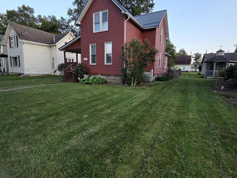 527 Woodland Avenue, Willard, OH 44890 Photo 3