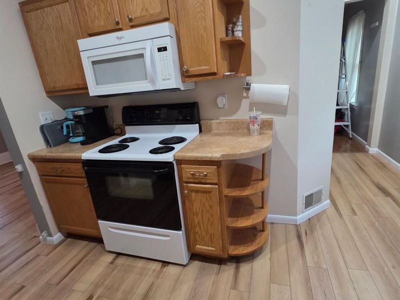 527 Woodland Avenue, Willard, OH 44890 Photo 8