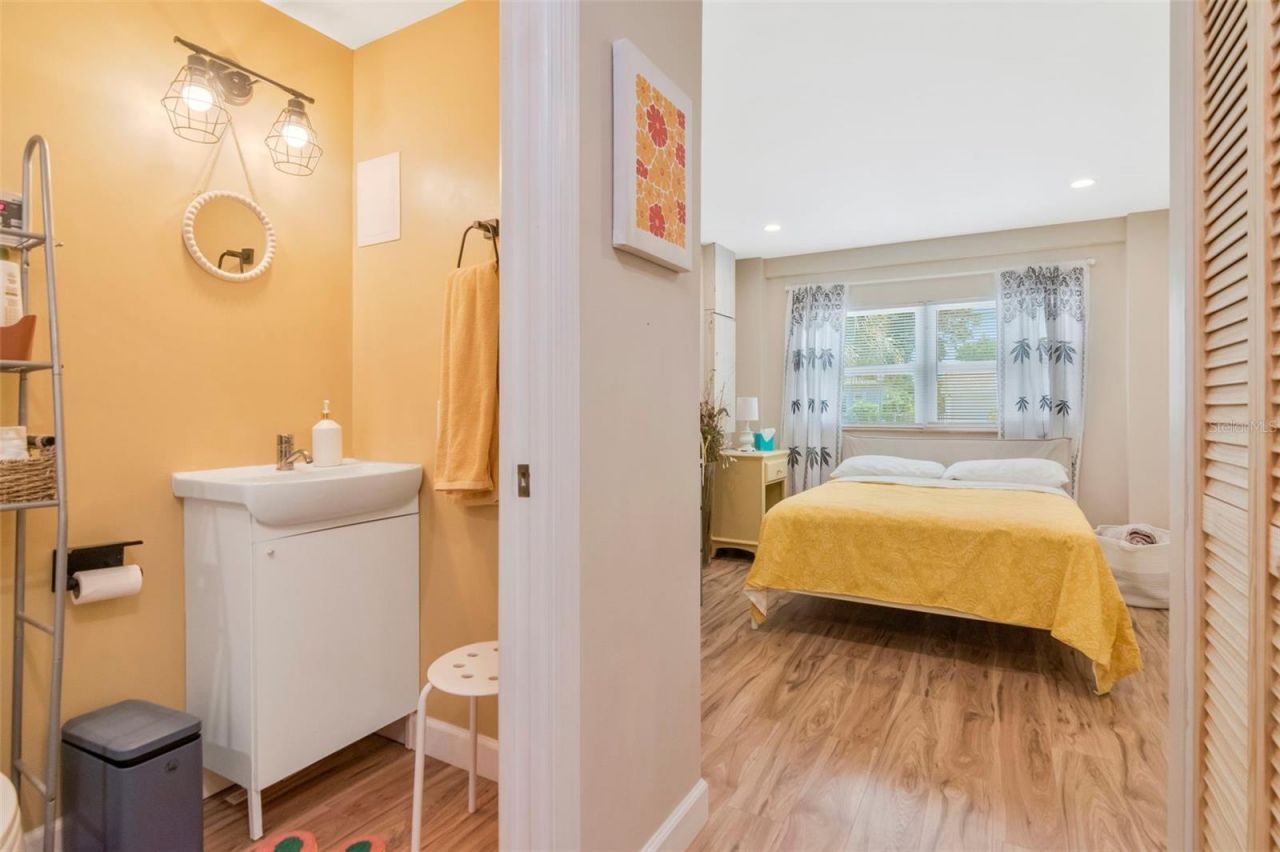 1928 Springtime Avenue , Clearwater, FL 33755 Photo