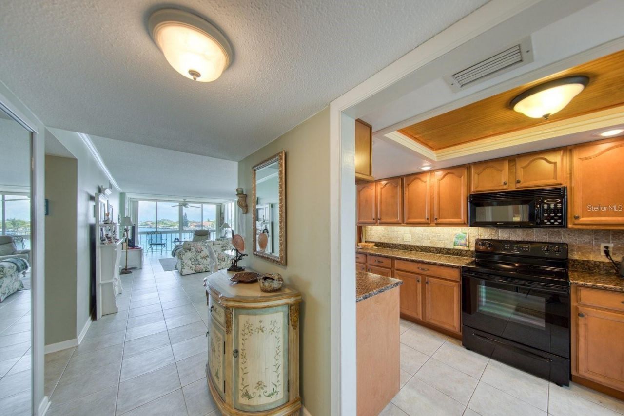 105 Island Way , Unit 138, Clearwater, FL 33767 Photo