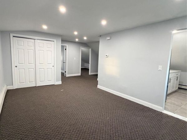 21704 135th Avenue, Unit 2, Springfield Gardens, NY 11413