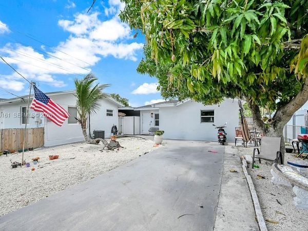6501 SW 4th St , Unit B, Miami, FL 33144