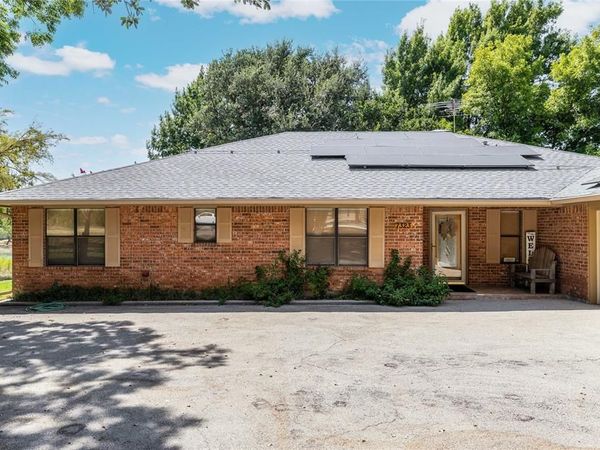 7323 Feather Bay Boulevard, Brownwood, TX 76801
