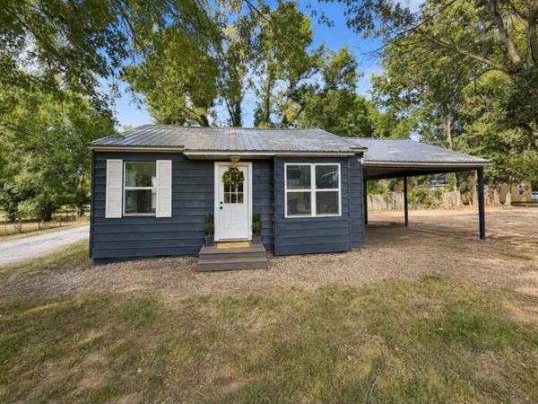 716 W Sequoyah Avenue , Vinita, OK 74301