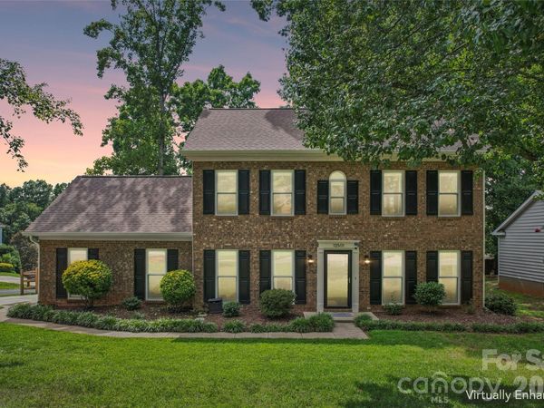 12501 Diamond Drive , Pineville, NC 28134