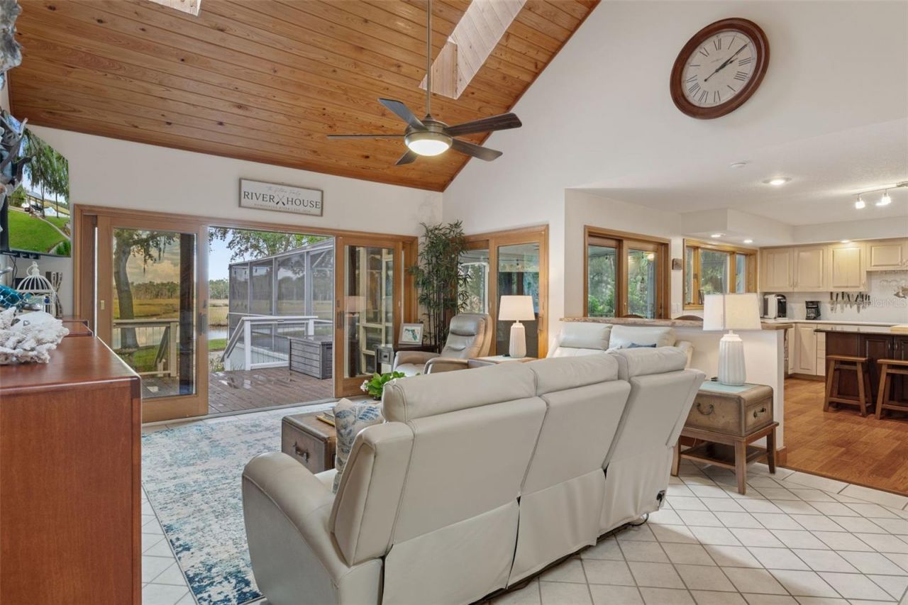 6085 S Royal Drive , Homosassa, FL 34448 Photo