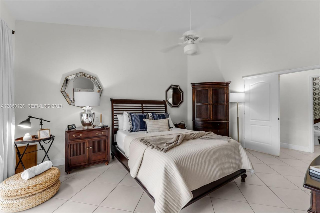 14221 SW 28th St, Miami, FL 33175 Photo