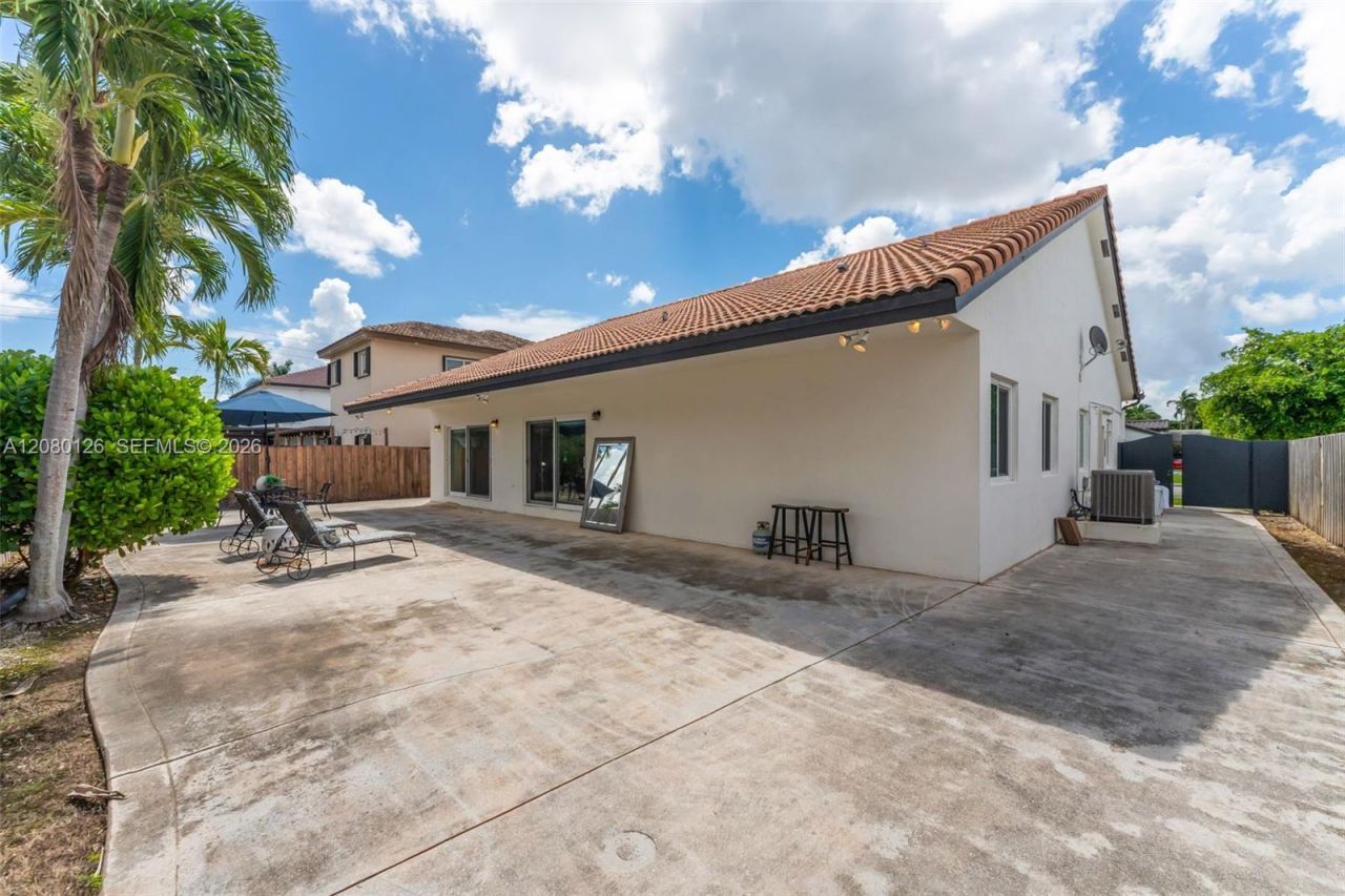 14221 SW 28th St, Miami, FL 33175 Photo