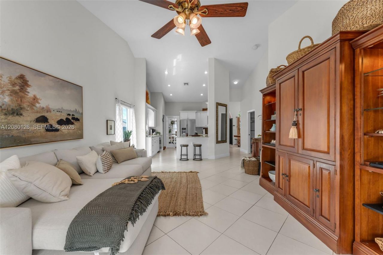 14221 SW 28th St, Miami, FL 33175 Photo