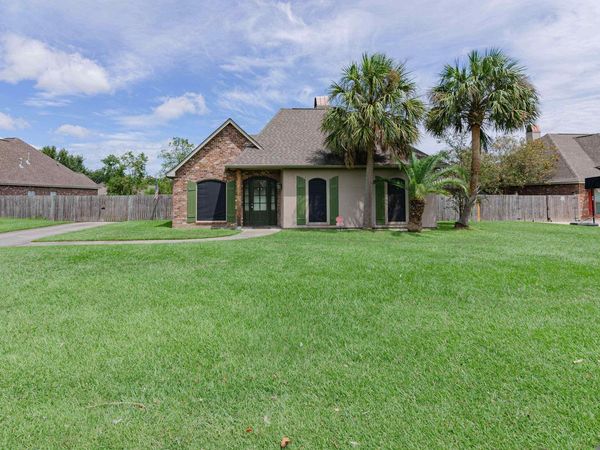 36474 Rosalie Ave, Denham Springs, LA 70706