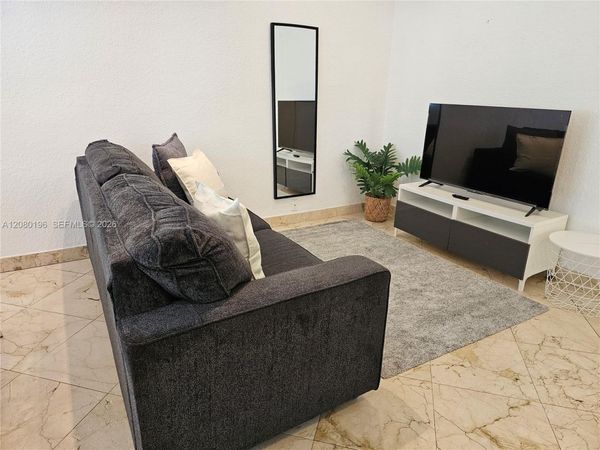 500 14th St , Unit 203, Miami Beach, FL 33139