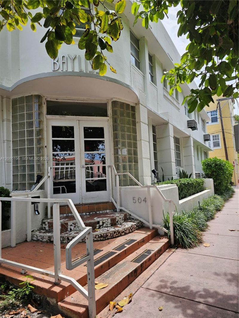 500 14th St , Unit 203, Miami Beach, FL 33139 Photo