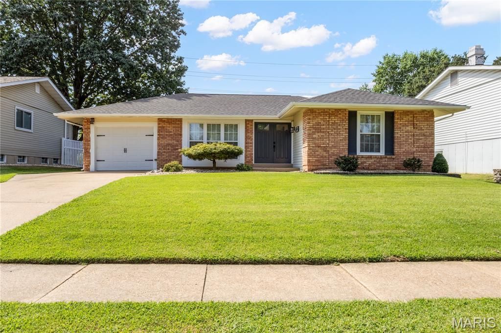 410 Palermo Drive, Ballwin, MO 63021 Main Photo