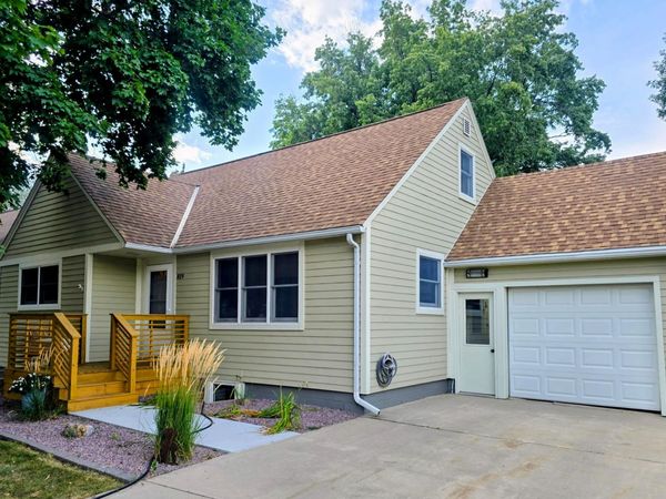 819 5th Street SW, Pipestone, MN 56164