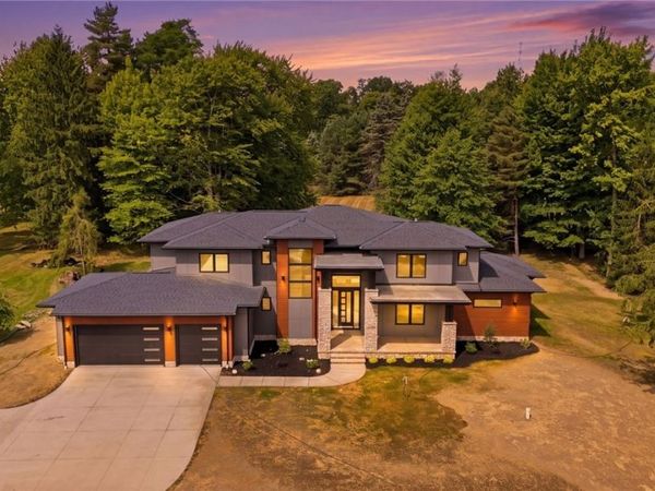 3880 Brainard Road, Orange, OH 44122