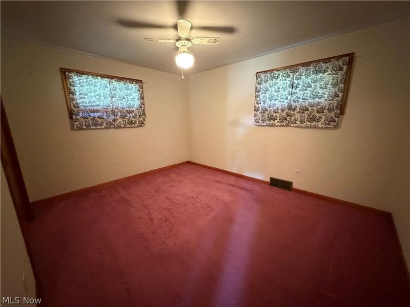 40 N West, Columbiana, OH 44408 Photo 15