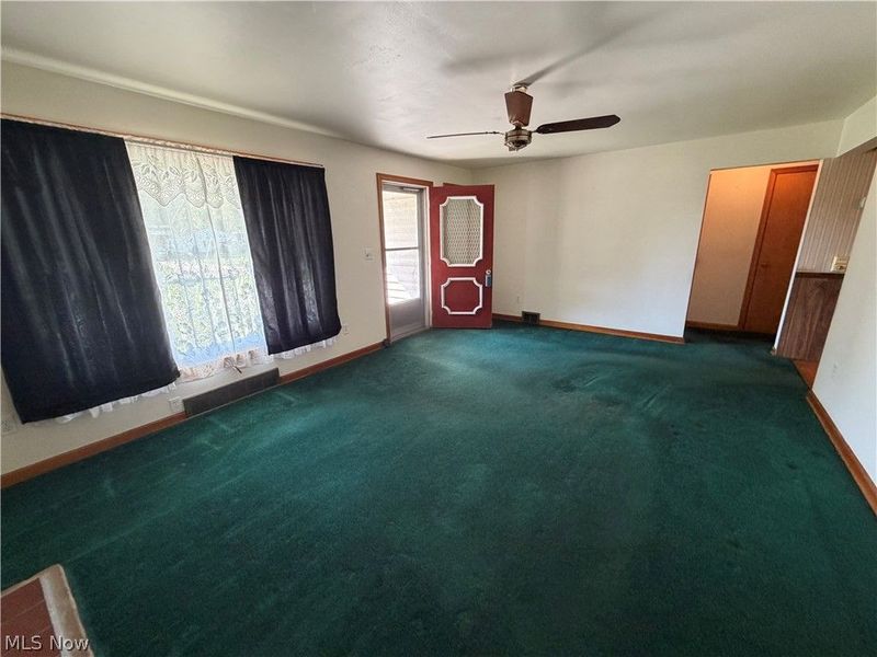 40 N West, Columbiana, OH 44408 Photo 18