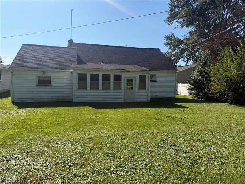 40 N West, Columbiana, OH 44408 Photo 5