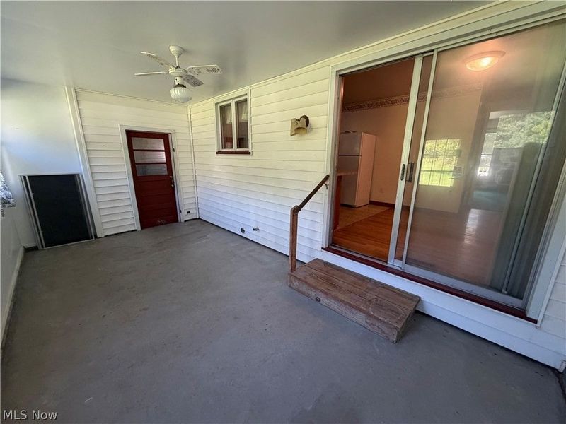 40 N West, Columbiana, OH 44408 Photo 8