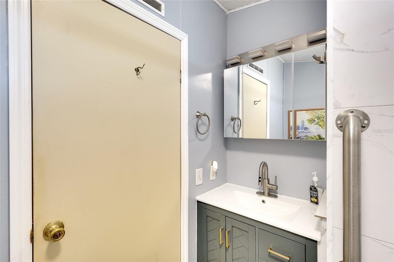 2062 Champion Street, Sarasota, FL 34231 Photo