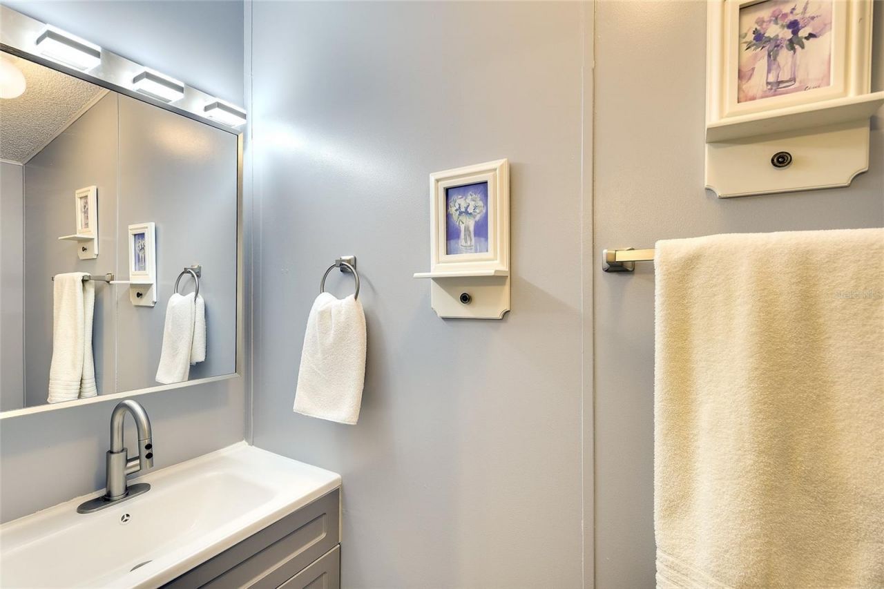 2062 Champion Street, Sarasota, FL 34231 Photo