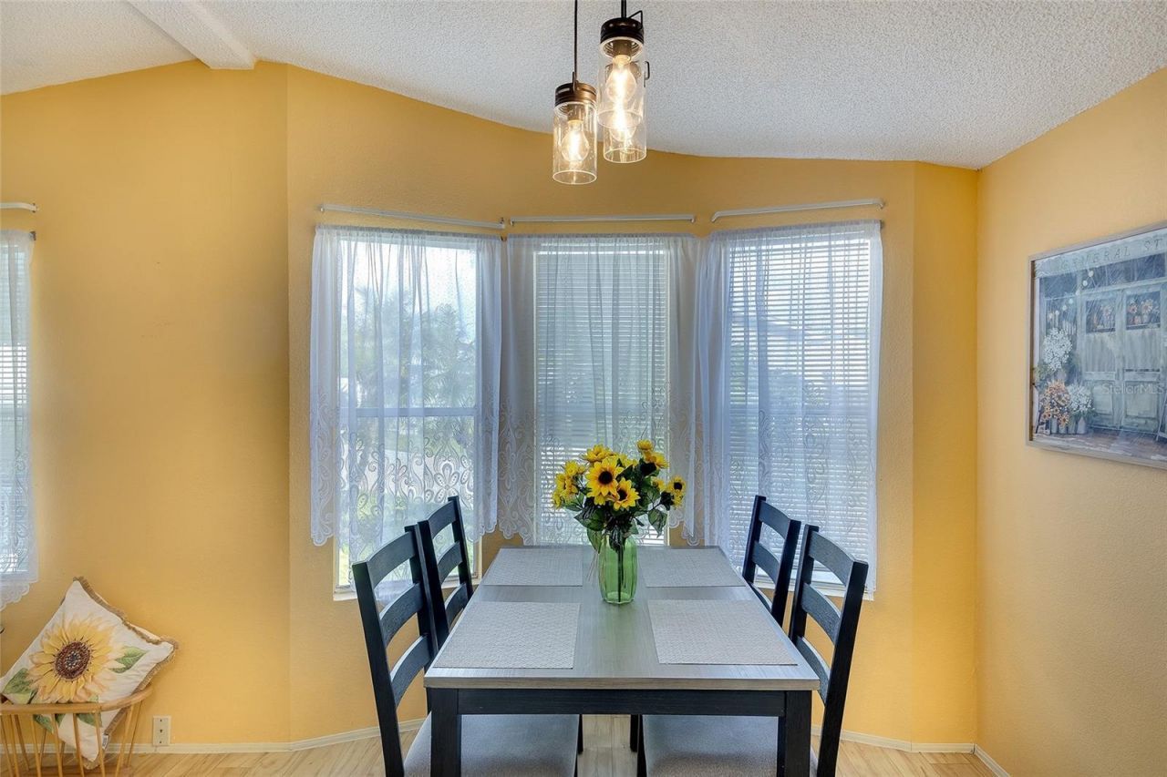 2062 Champion Street, Sarasota, FL 34231 Photo