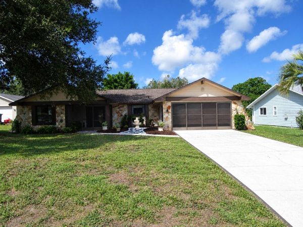 7401 GALLOWAY ROAD, WEEKI WACHEE, FL 34613