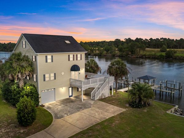 850 Sea Gate Drive , Newport, NC 28570