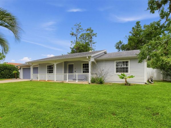 5 BANNER LANE , PALM COAST, FL 32135