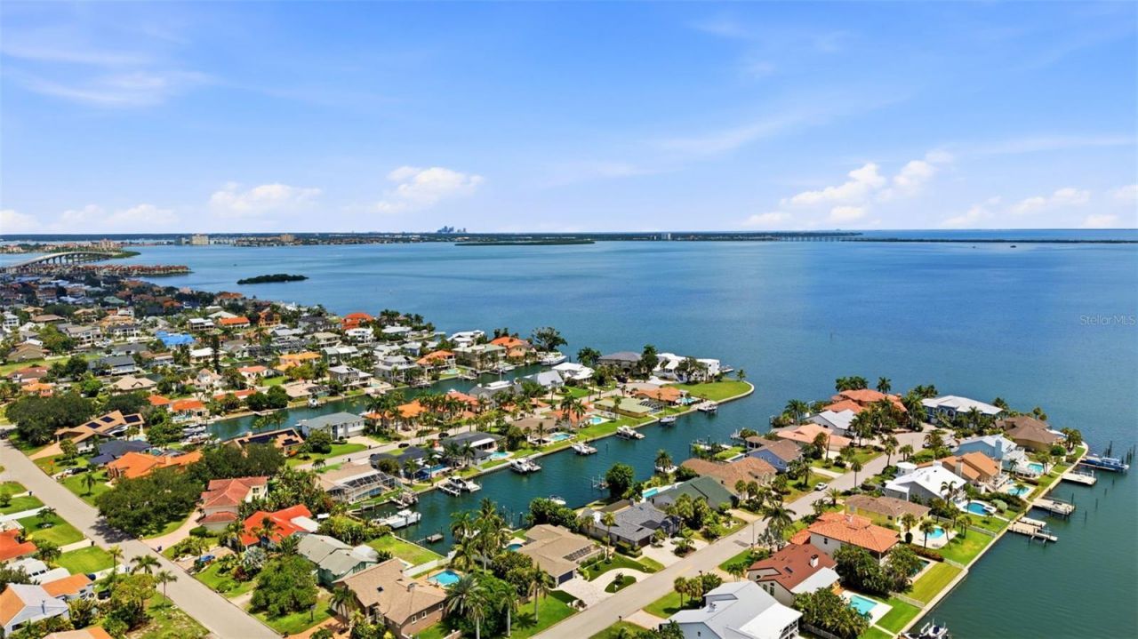 137 12th Street E, Tierra Verde, FL 33715 Photo