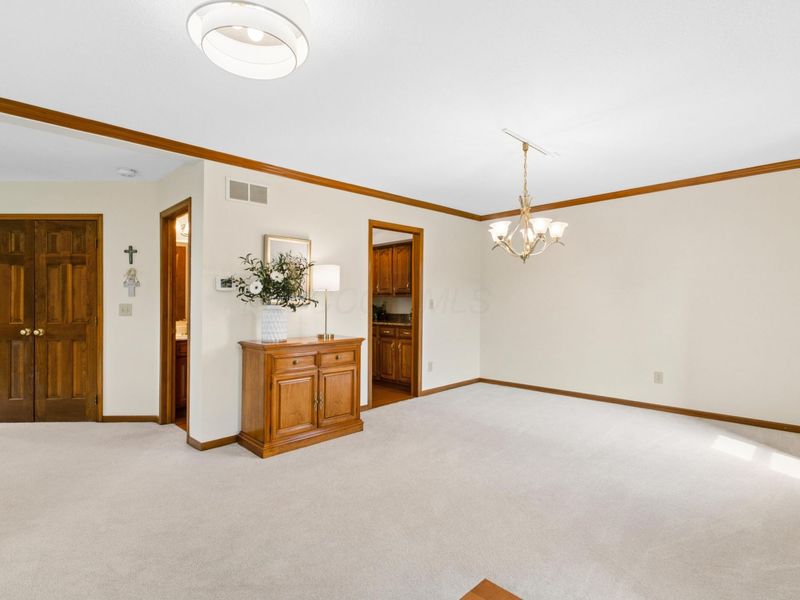 2745 Barharbor Court, Lewis Center, OH 43035 Photo 6