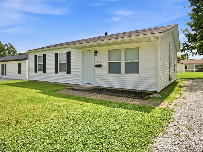219 Concord Avenue, Heath, OH 43056 Photo 2