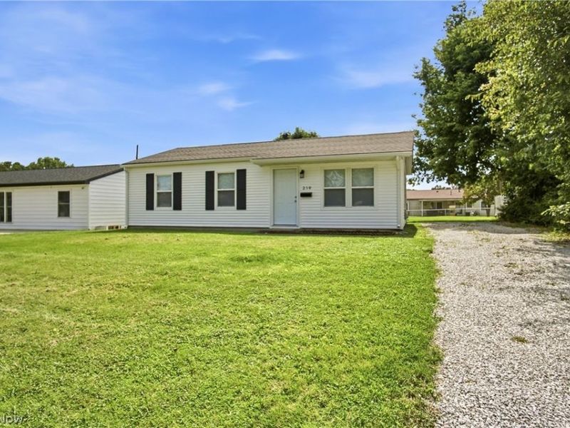 219 Concord Avenue, Heath, OH 43056 Photo 4