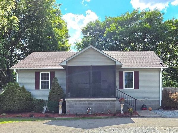 722 Williams St , Paris, TN 38242