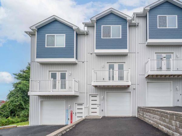 112 Chestnut Grove, Morgantown, WV 26505