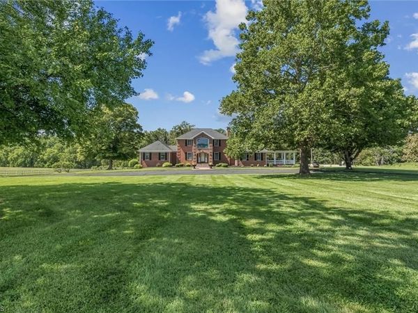 533 Crossingham Road , Mount Airy, NC 27030