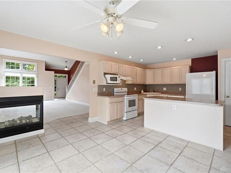 2091 Waterfall Lane, Vandalia, OH 45377 Photo 14