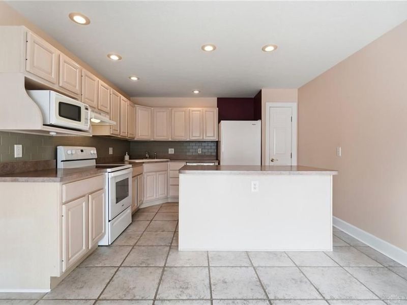 2091 Waterfall Lane, Vandalia, OH 45377 Photo 15