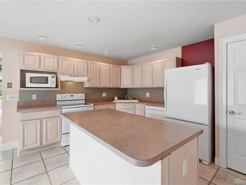 2091 Waterfall Lane, Vandalia, OH 45377 Photo 16