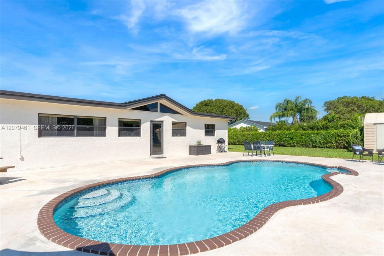 32205 SW 199 Ct, Homestead, FL 33030 Photo